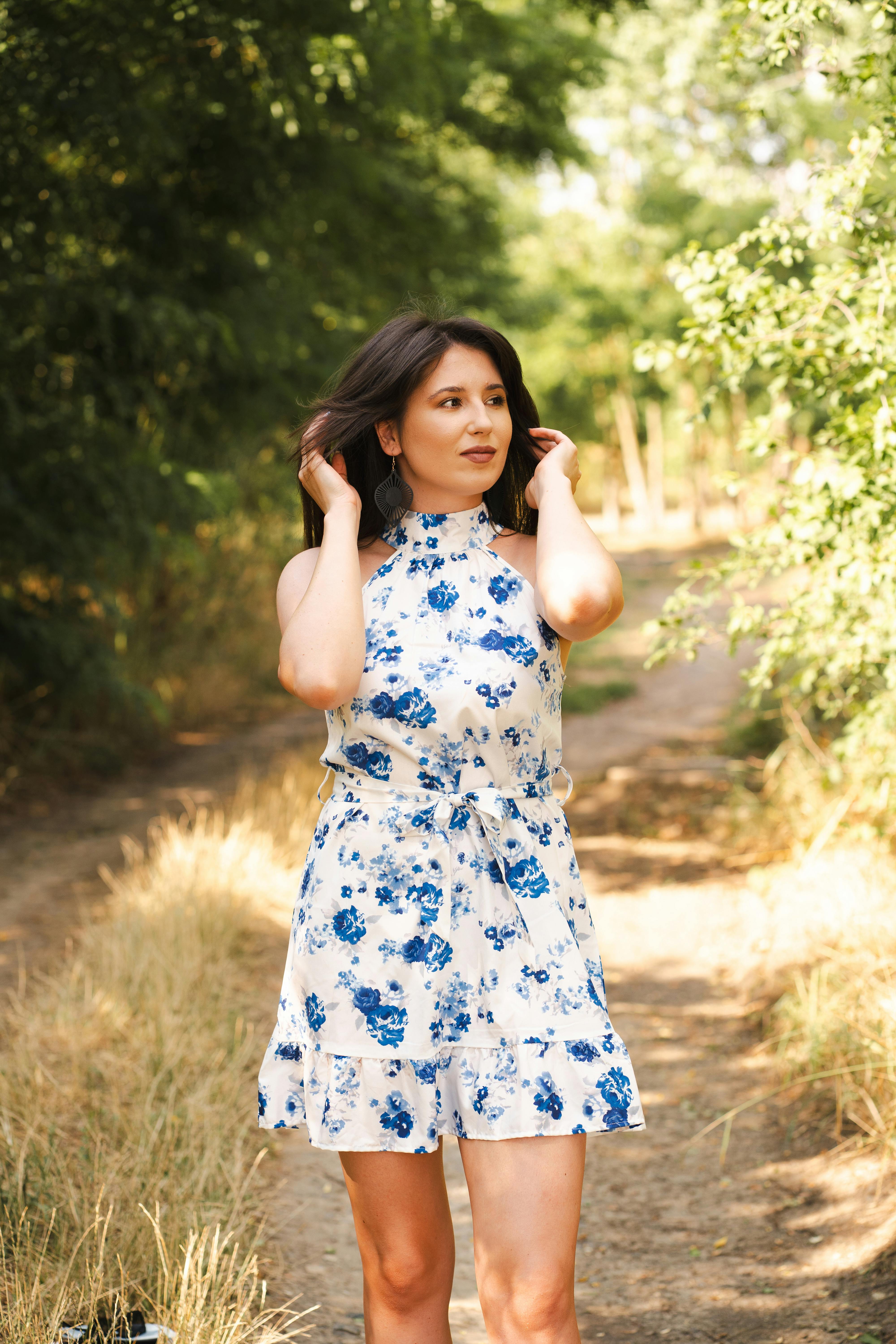 《霓虹边界》海报图